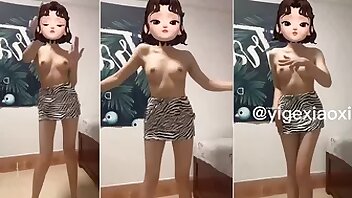 Fit naked Chinese teen show tits and makes TikTok dance